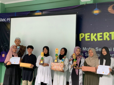 Pembagian Hadiah Pa Wisnu