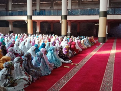 Pesantren Ramadhan di Masjid Agung 