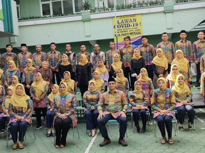 Guru-guru SMK Profita Bandung