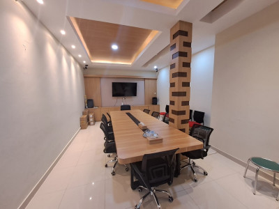 RUANG MEETING