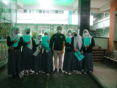 SAMBUT SISWA