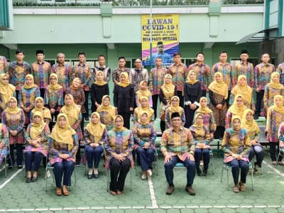 Guru-guru SMK Profita Bandung